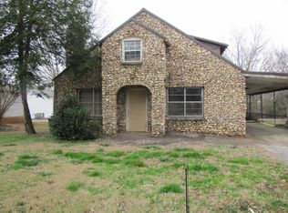 2044 Mulberry St, Loudon, TN 37774