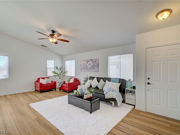 3rd image of 5433 Bridgehampton Ave