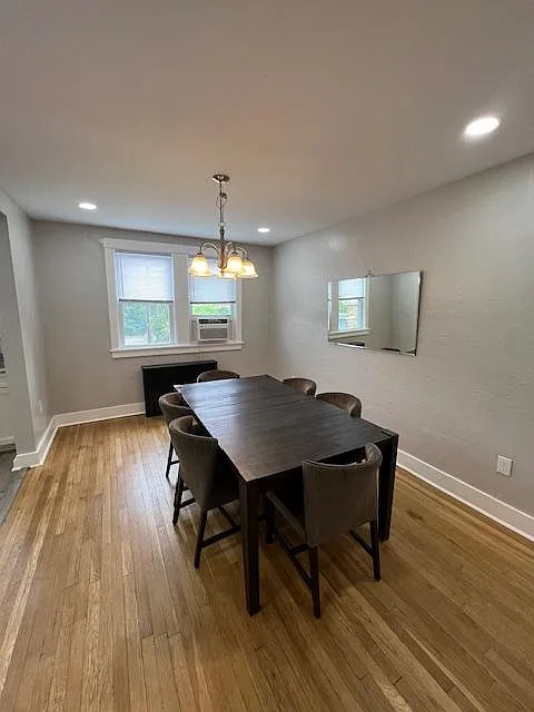 4 bed, 1700 sqft, $3,450 — Photo 3