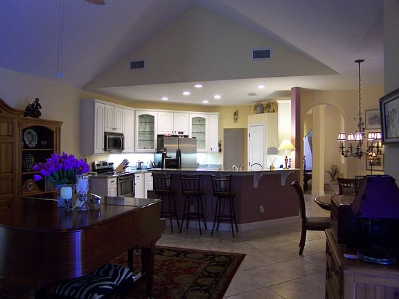 3rd image of 801 Brandywine Ct