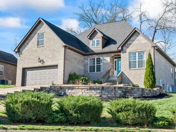 3283 Mecklenburg Dr, Columbia, TN 38401