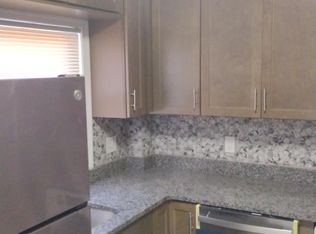 34 Pine Hill St APT 1, Lowell, MA 01852