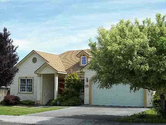 1st image of 177 W Mountain View Ln