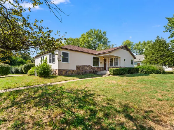 1600 N Main Street, Cassville, MO 65625