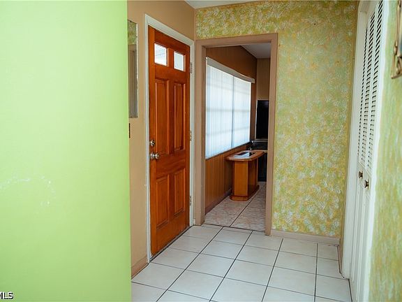 4th image of 2705 Sheringham Rd #W