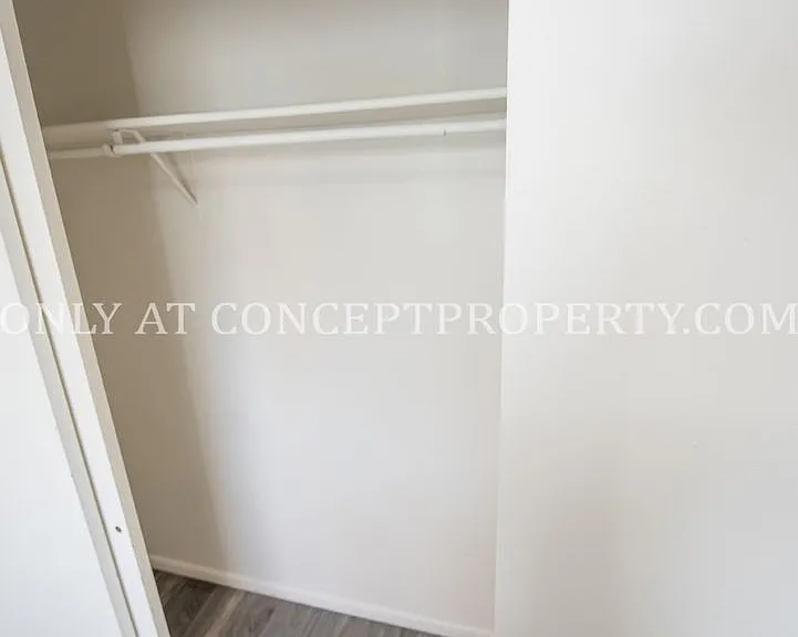 Green Acres — Photo 86