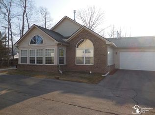 36056 Abbey, Westland, MI 48185