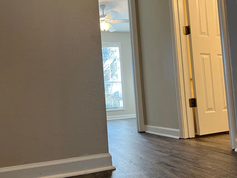 7707 Wyndham Cir — Photo 16