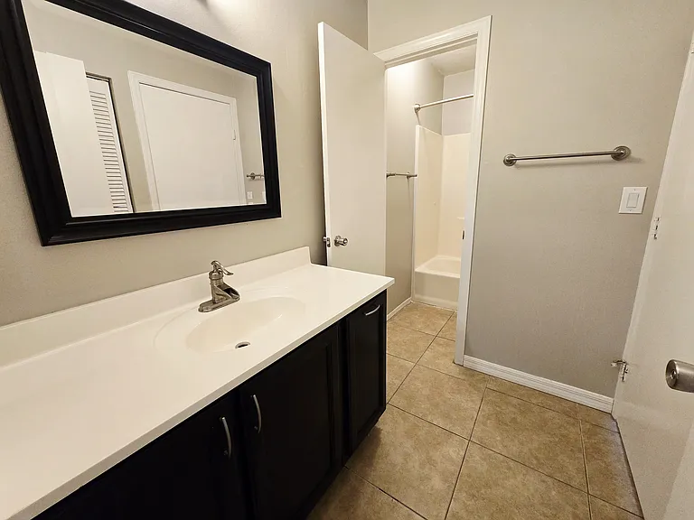 4526 Brook Hollow Cir — Photo 11