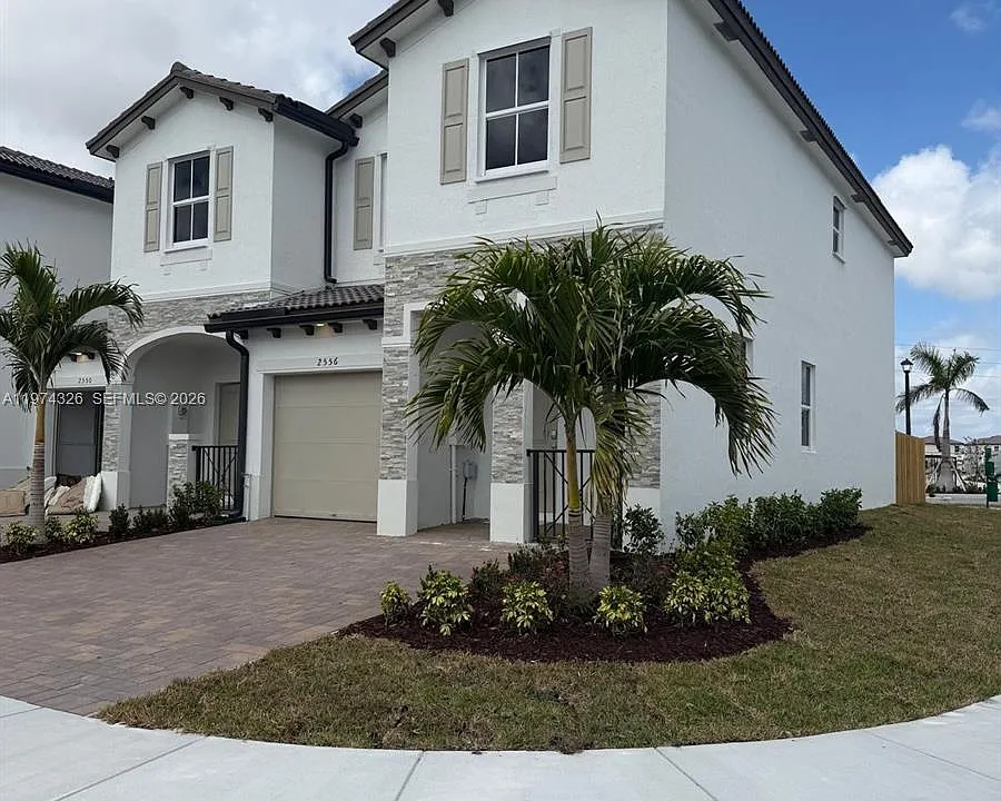 2574 SE 25th Ave #2574
