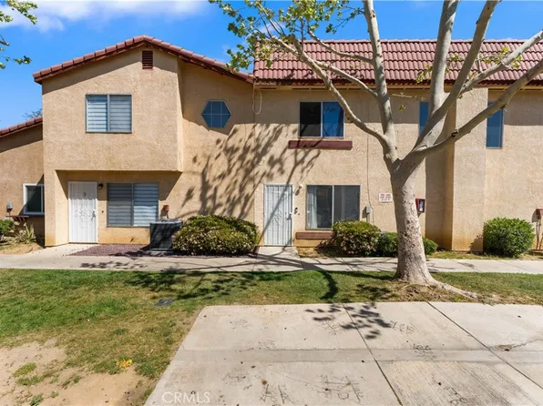 1750 E Avenue Q14, Palmdale, CA 93550