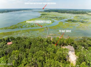 70 Bay Dr, Beaufort, SC 29907