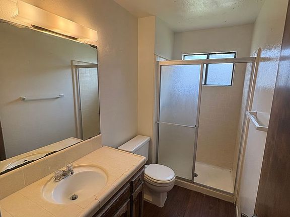 4th image of 409-13 E Roosevelt Ave #409