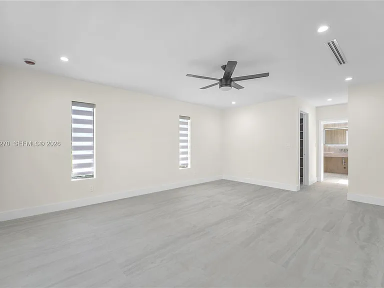 4700 SW 110th Ave — Photo 7