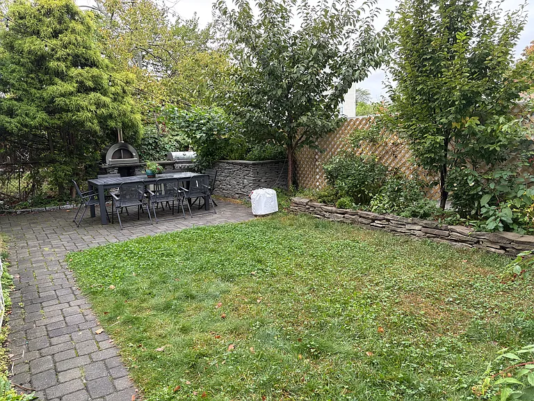 21 Harrison St #2 — Photo 24