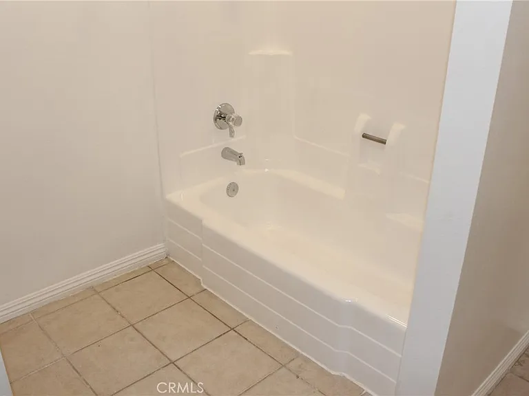 2316 Cravath Ct — Photo 15