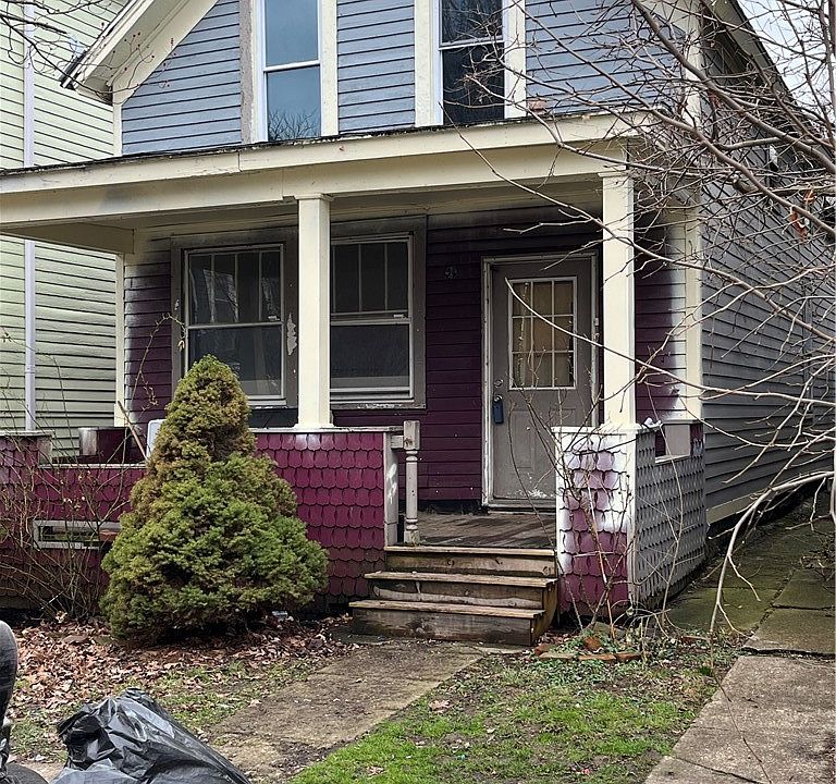 1st image of 28 Mariner St