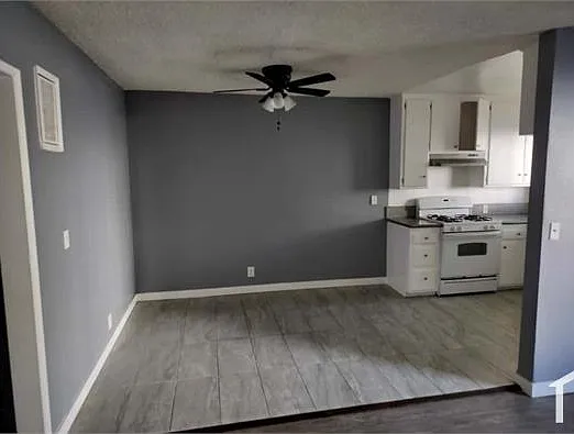 2 bed, $2,887 — Photo 1