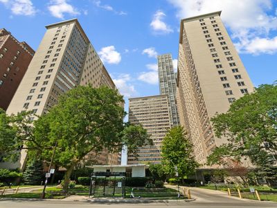 3950 N Lake Shore Dr APT 1303, Chicago, IL, 60613