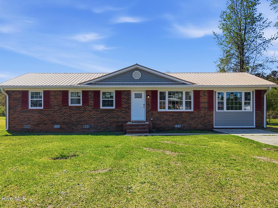 1st image of 307 Tall Pine Road