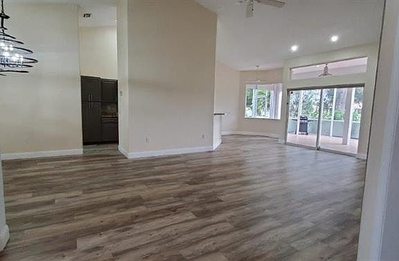4th image of 26238 Stillwater Cir