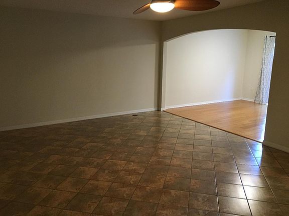 4th image of 9872 Ashburn Lake Dr