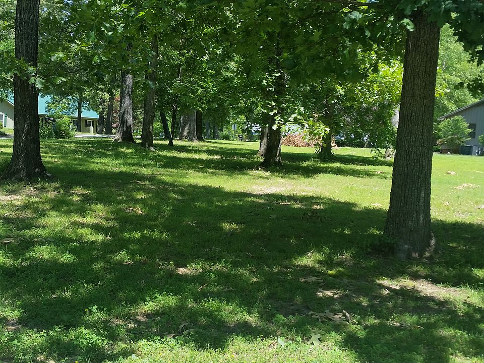 .61 Acres; Lake Community