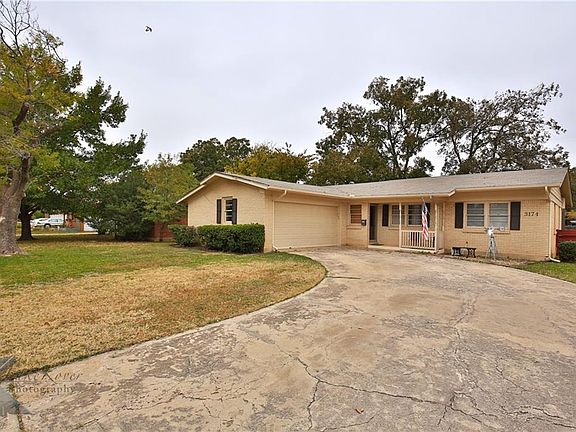 4th image of 3174 Columbia Dr