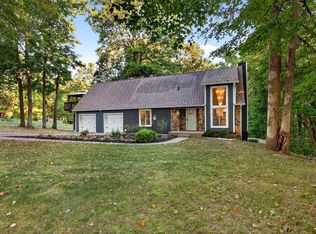 6385 E Cox Dr, Bloomington, IN 47408