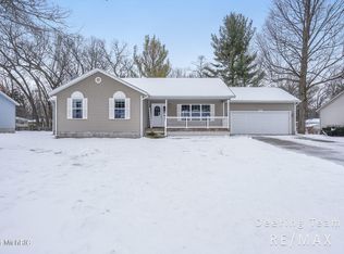 1609 Hampstead Dr, Muskegon, MI 49445