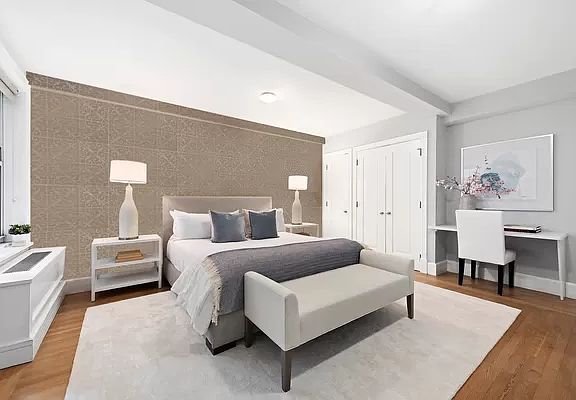 5th image of 27 W 72nd St #905