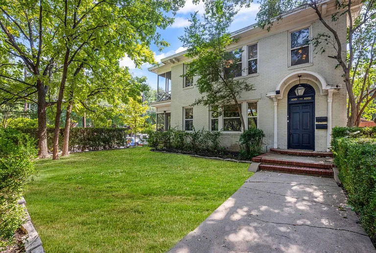 4303 Vandelia St — Photo 41