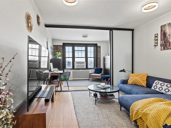 68-37 108th Street #4M, Forest Hills, NY 11375