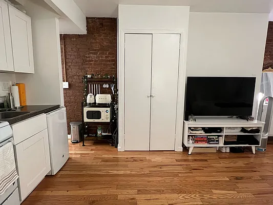 Rented by Jack B Shapiro | media 2