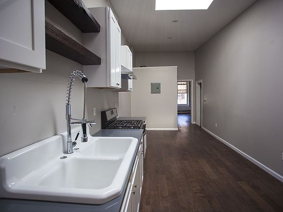 3rd image of 857 Grand St #3L