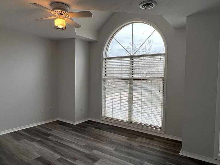 2149 S Cedar Hill Ave — Photo 20