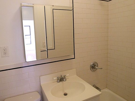3rd image of 60 W 56th St #5BB