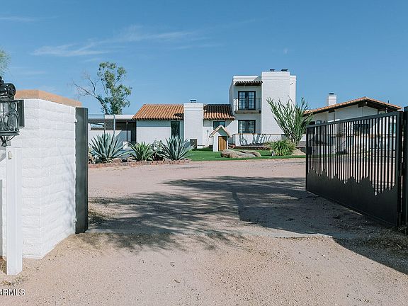 3rd image of 7932 E Dynamite Boulevard