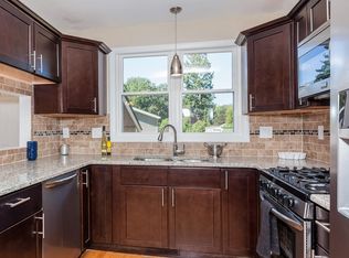 36 Ellendale Cir, Springfield, MA 01128