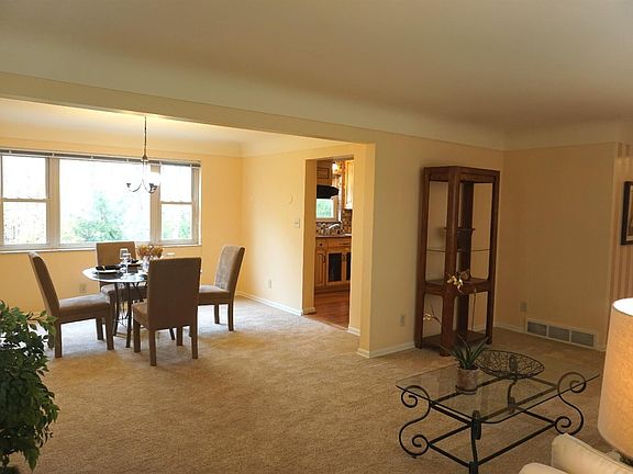 5th image of 3790 Sagebrush Ln