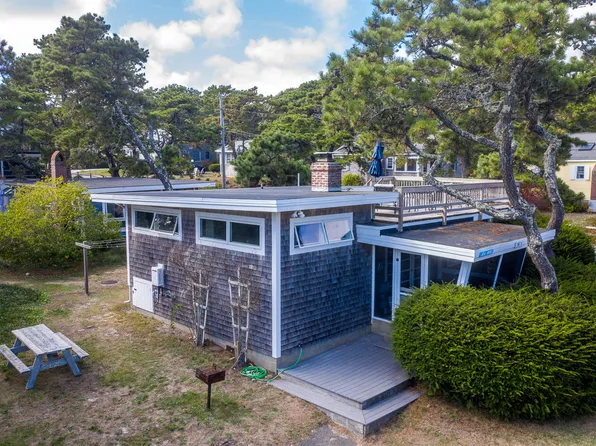 370 Wilson Avenue #E, Wellfleet, MA 02667