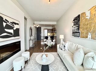 90 Park Lawn Rd #809, Toronto, ON M8Y0B6