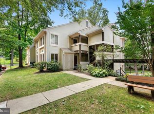 10310 Rein Commons Ct APT 2D, Burke, VA 22015