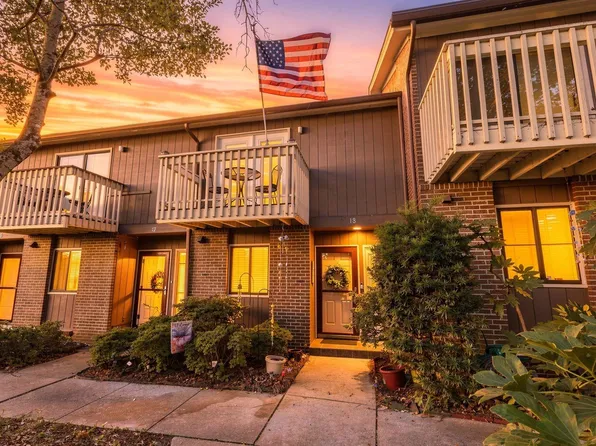307 77th Ave. N #18, Myrtle Beach, SC 29572