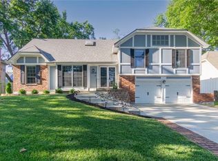 13319 W 105th St, Lenexa, KS 66215