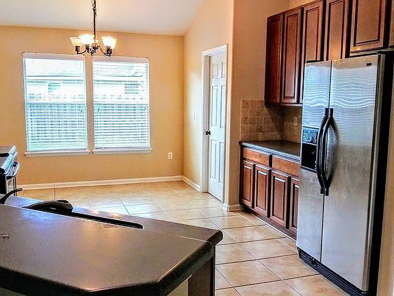 5th image of 13846 Malachi Ct