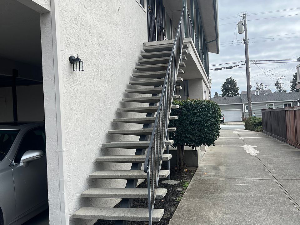 1st image of 612 Sybil Ave APT 3
