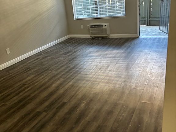 2nd image of 9240 Palm St APT 6