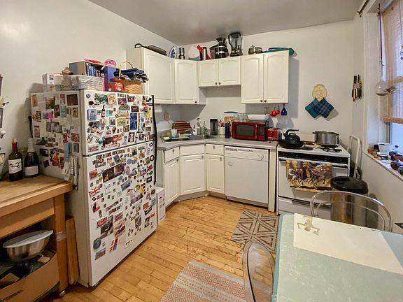2nd image of 4819 N Wolcott Ave APT 1B