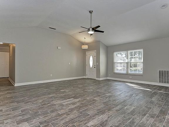4th image of 16605 Mandy Ln
